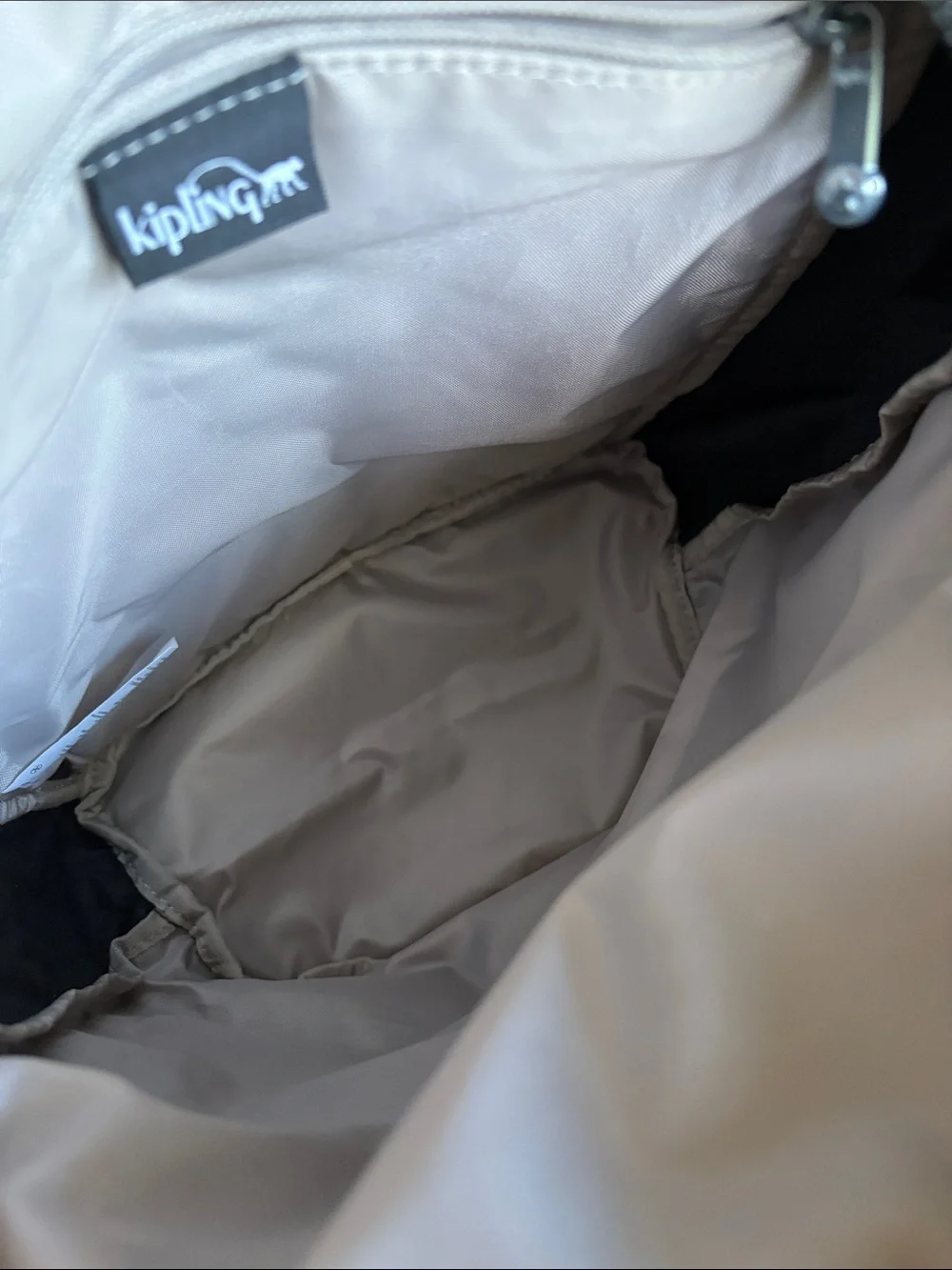 Kipling compact black